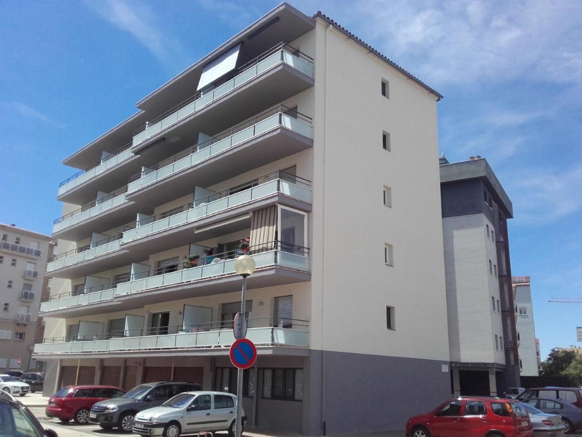 I Apartment